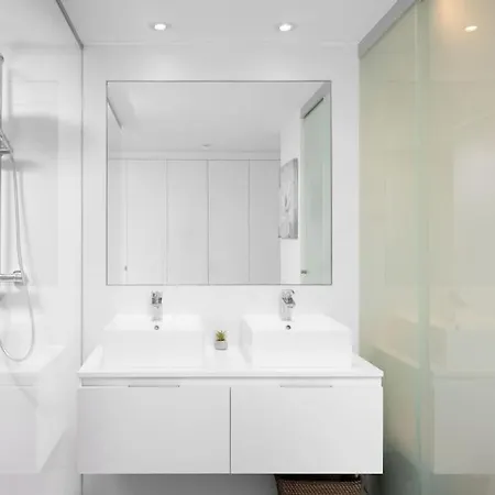 Lovely Two Bedroom With Panoramic Sea Views * אסטפונה