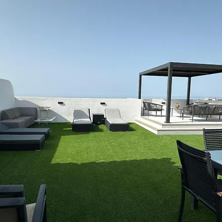 דירה Lovely Two Bedroom With Panoramic Sea Views