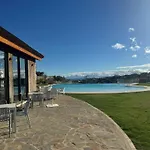 Lovely Two Bedroom With Panoramic Sea Views Apartamento *