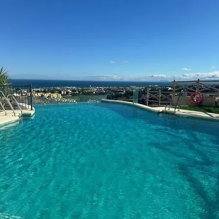 Apartman Lovely Two Bedroom With Panoramic Sea Views