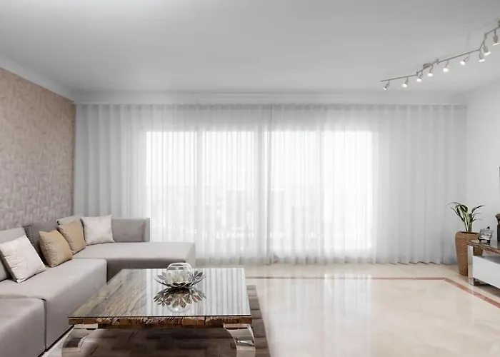 Lovely Two Bedroom With Panoramic Sea Views Estepona