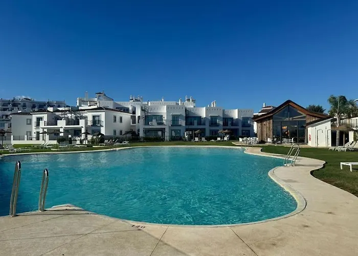 Appartement Lovely Two Bedroom With Panoramic Sea Views *