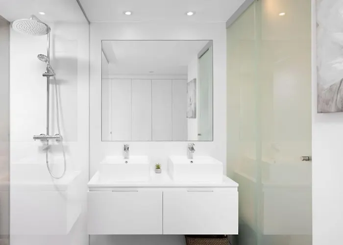 Lovely Two Bedroom With Panoramic Sea Views * Estepona