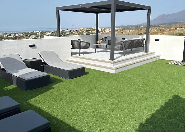 Appartement Lovely Two Bedroom With Panoramic Sea Views *